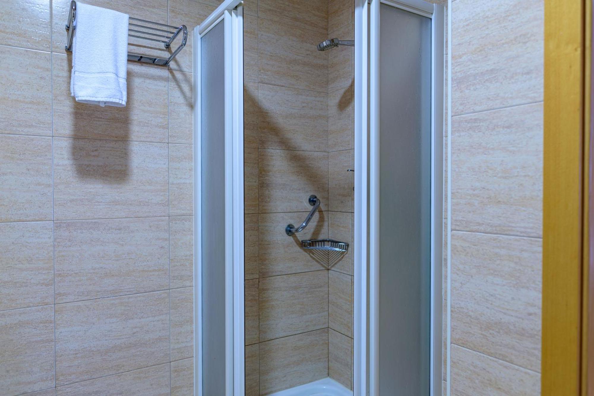 Hotel Alda Xinzo Xinzo de Limia Dış mekan fotoğraf